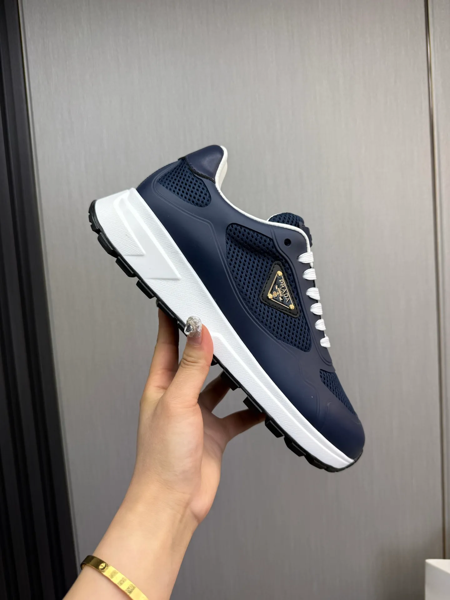 Men's shoes 💰580💰 [PRADA] Autumn and winter hot men's shoes shipped 👏Official website synchronized ⬆️Original fly-woven cowhide fabric + cowhide lining, 1⃣️:1⃣️reproduction, original sole, 38-45 (45. Customized, non-refundable)
